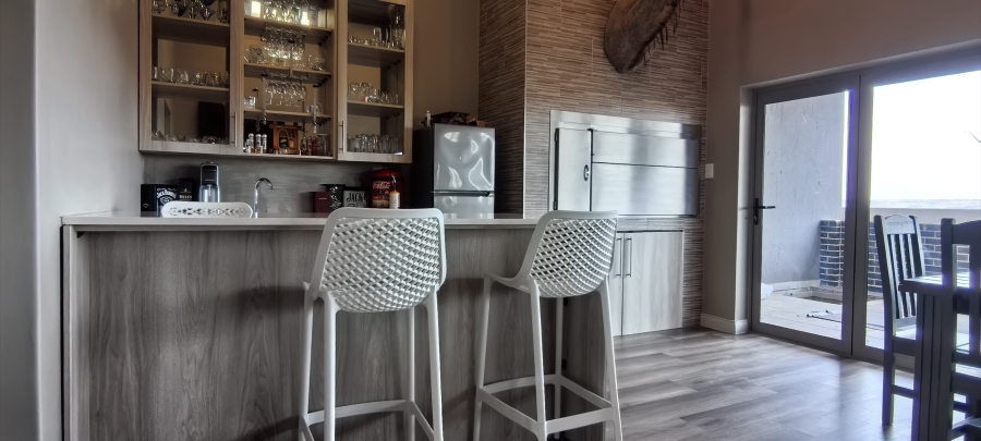 4 Bedroom Property for Sale in Monte Christo Western Cape
